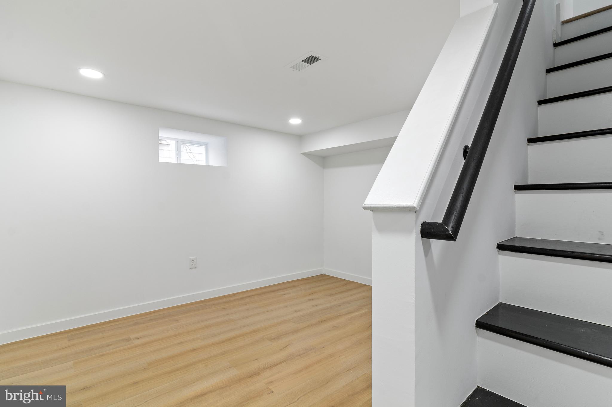 OVERLEA - Residential