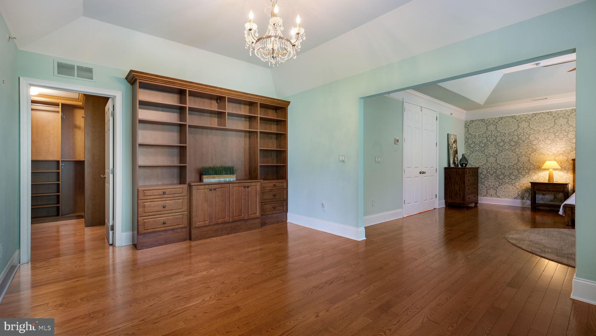 SPRING VALLEY ESTATES - Residential