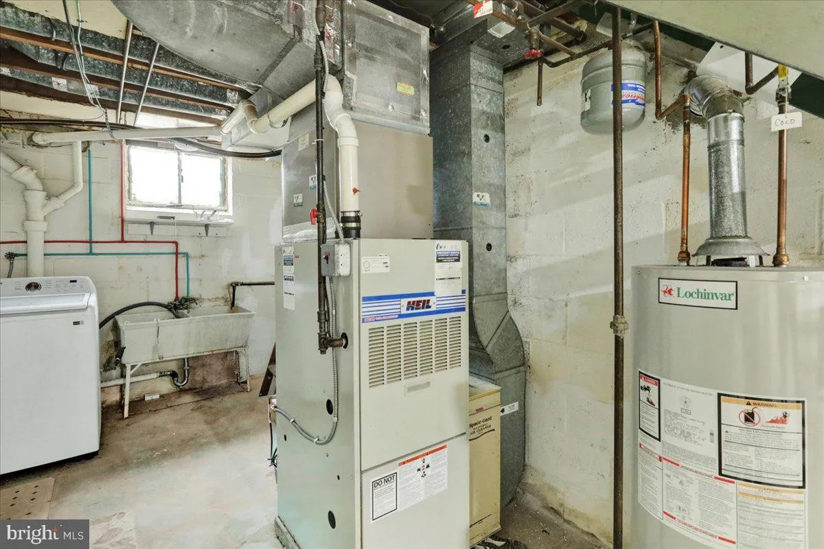 West Reading, Pennsylvania 19611, United States, 3 Bedrooms Bedrooms, ,1 BathroomBathrooms,Residential,Pending,19090