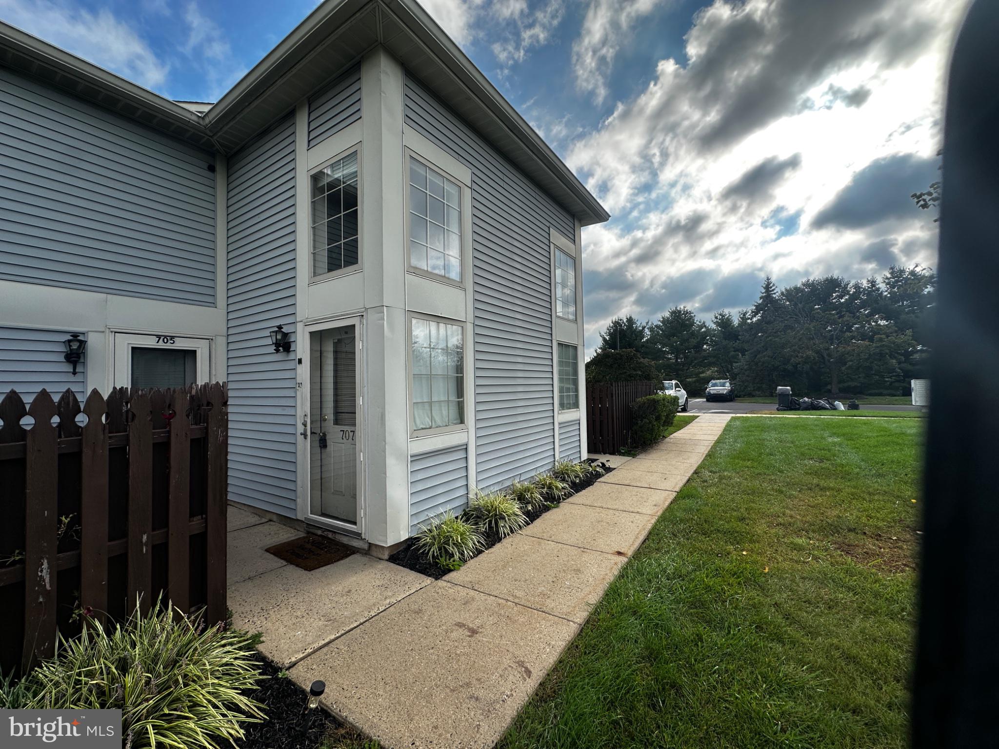707 WEXFORD WAY