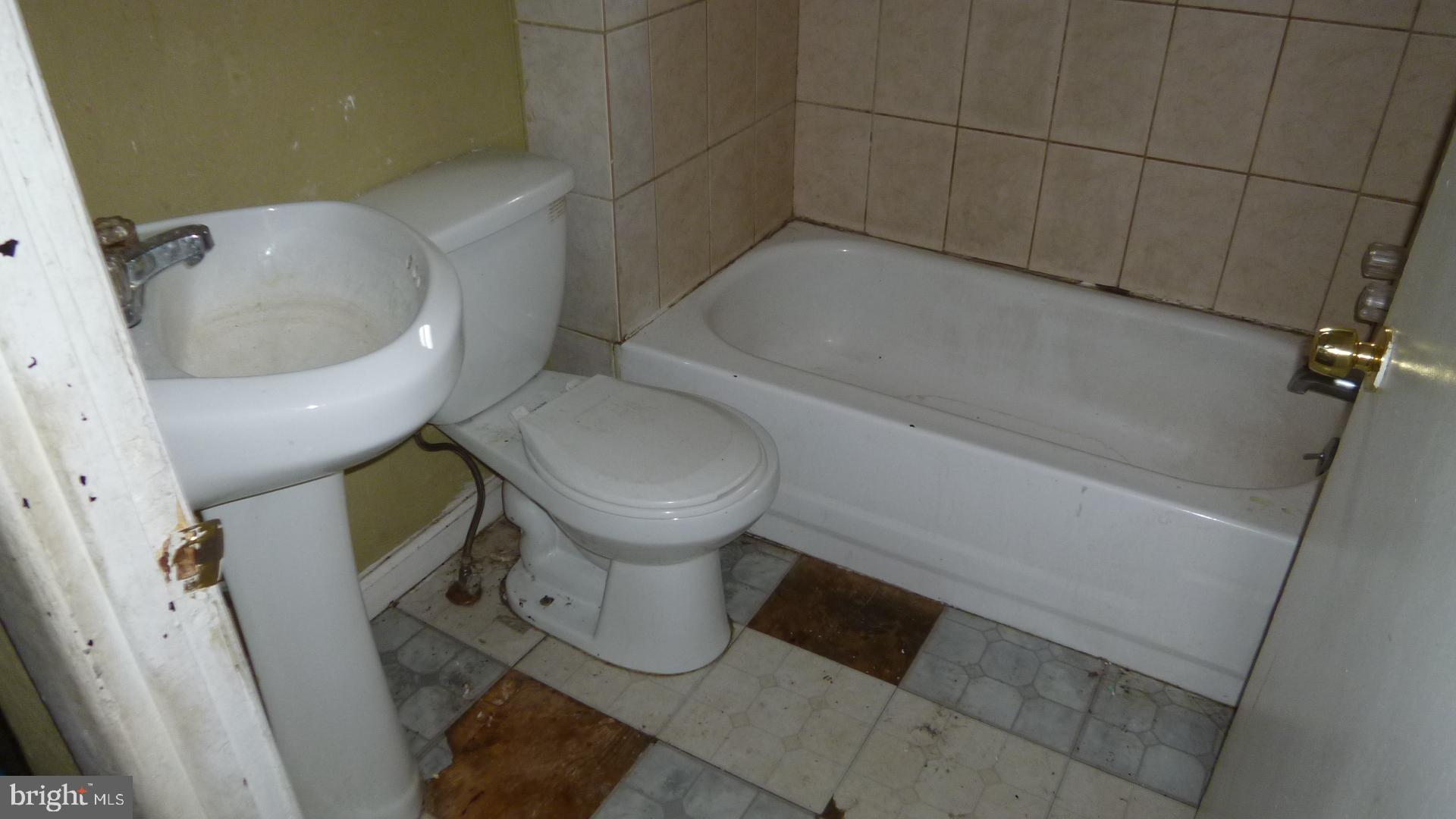 KENSINGTON - Residential