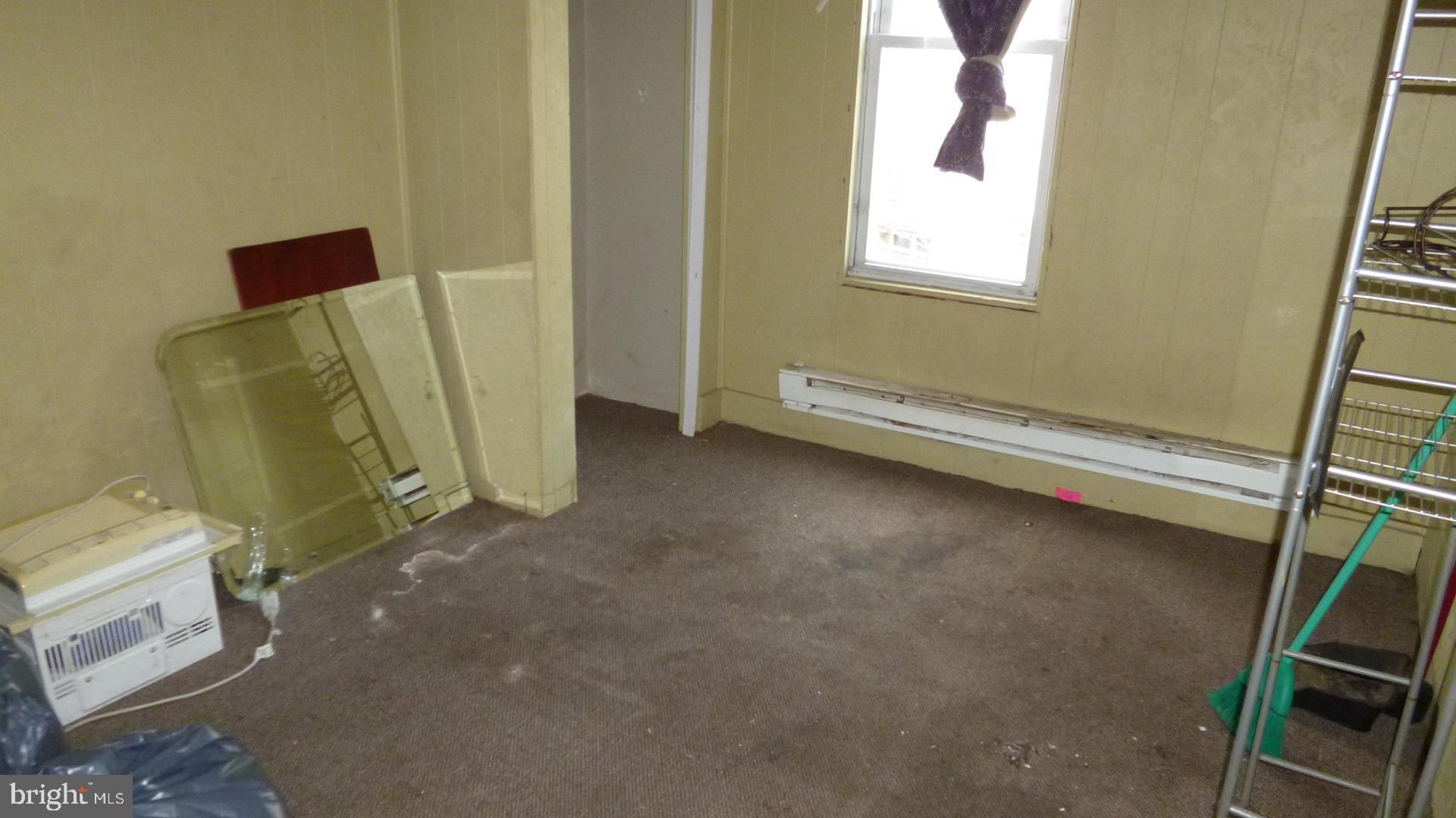 KENSINGTON - Residential