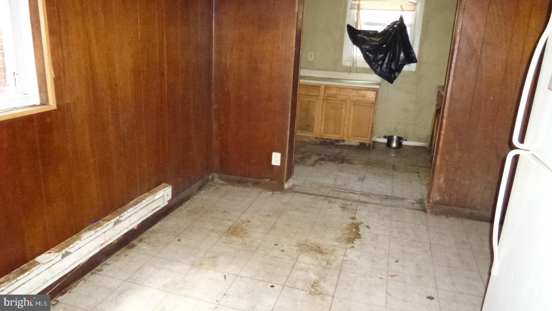 KENSINGTON - Residential