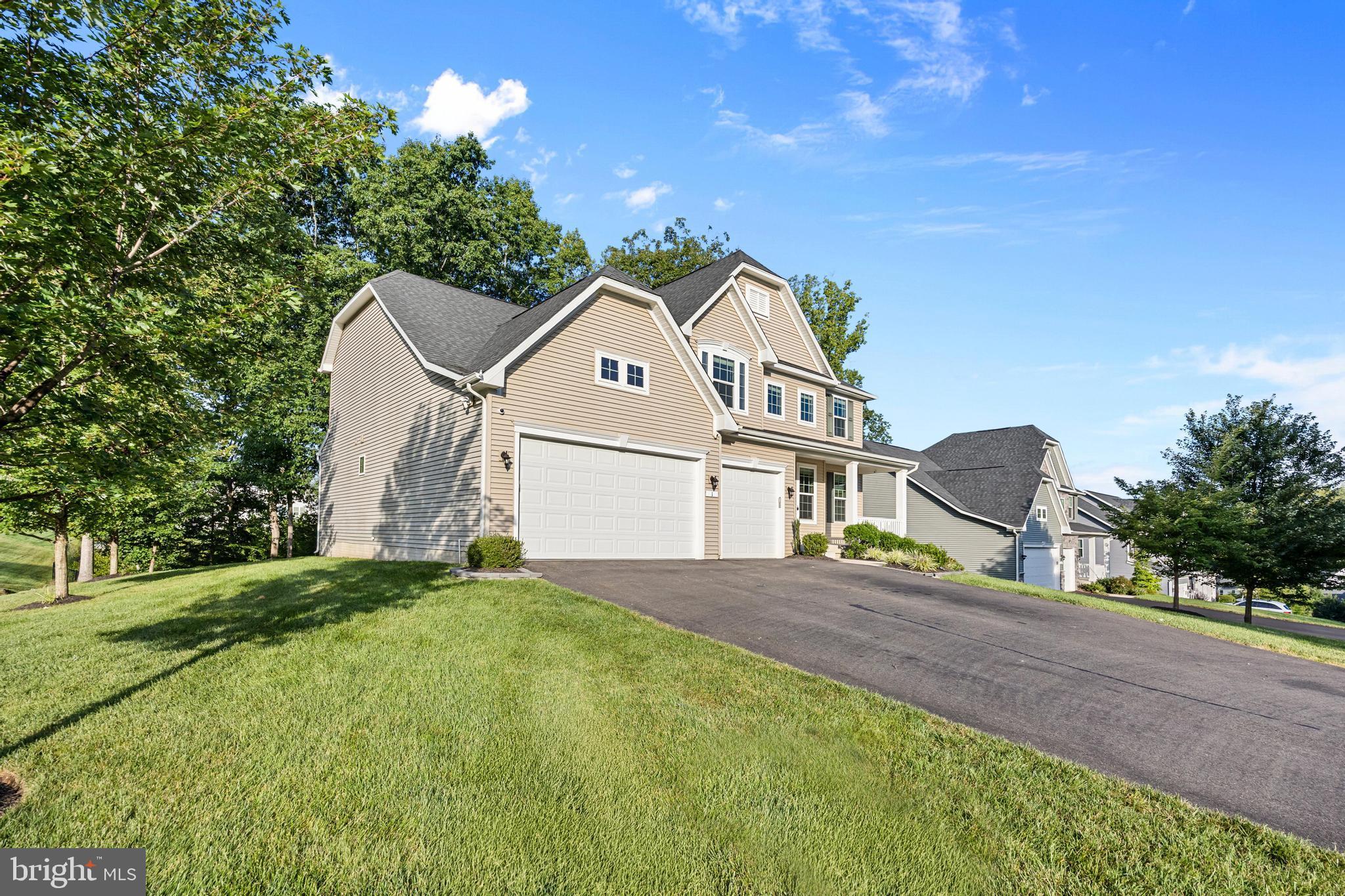 1 KNOB CREEK COURT