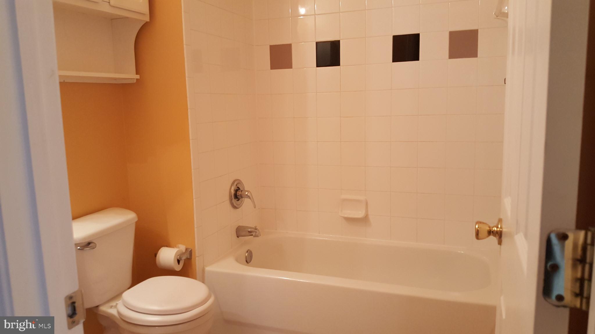 PARKSIDE AT ASHBURN - Residential Lease