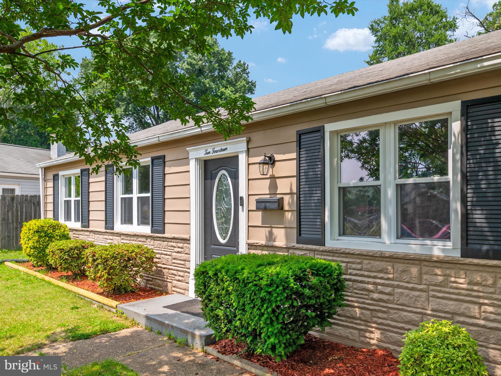 1014 THOMAS ROAD