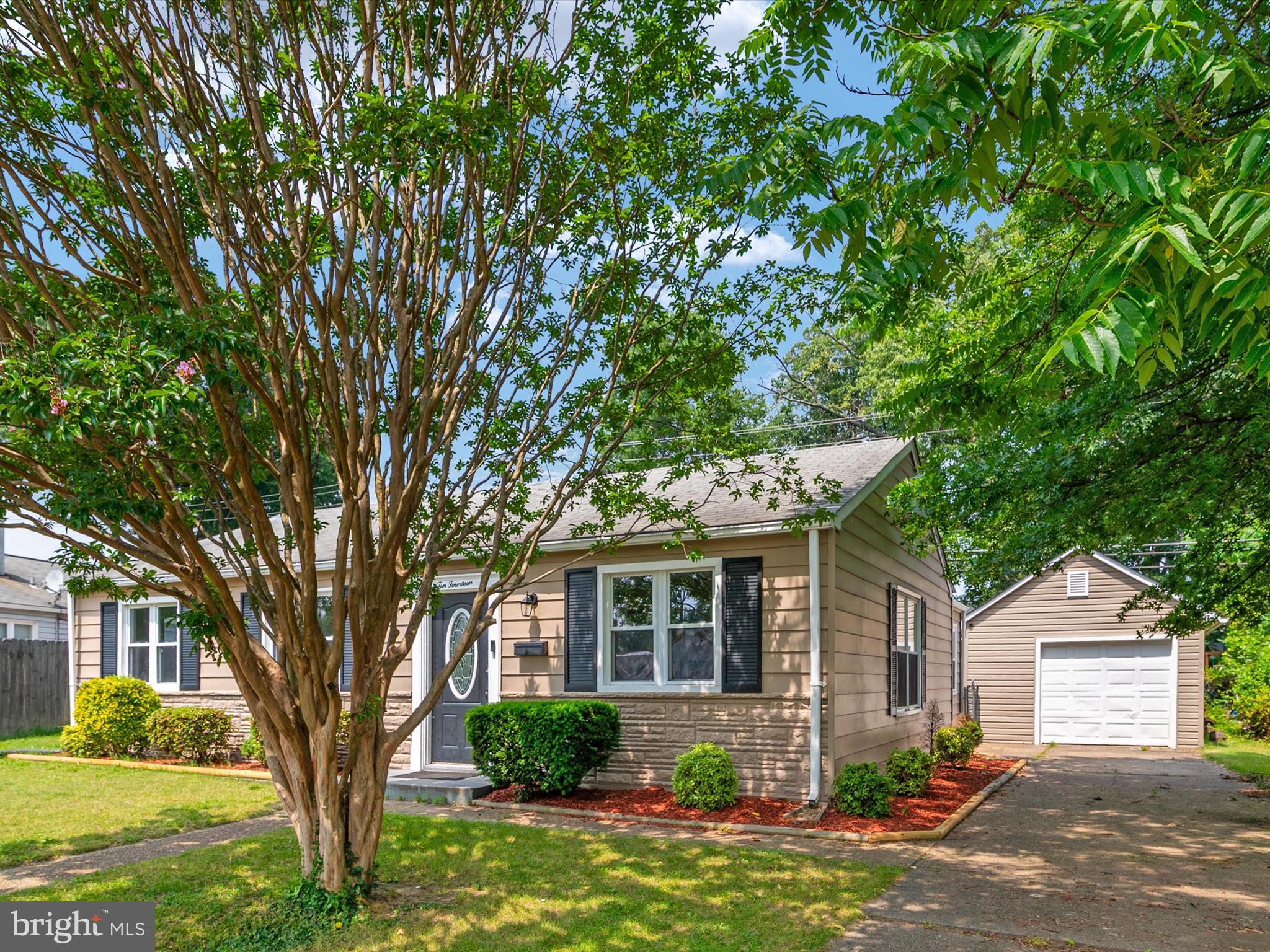 1014 THOMAS ROAD