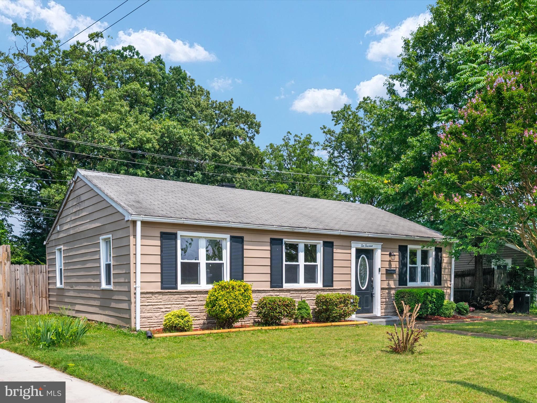 1014 THOMAS ROAD