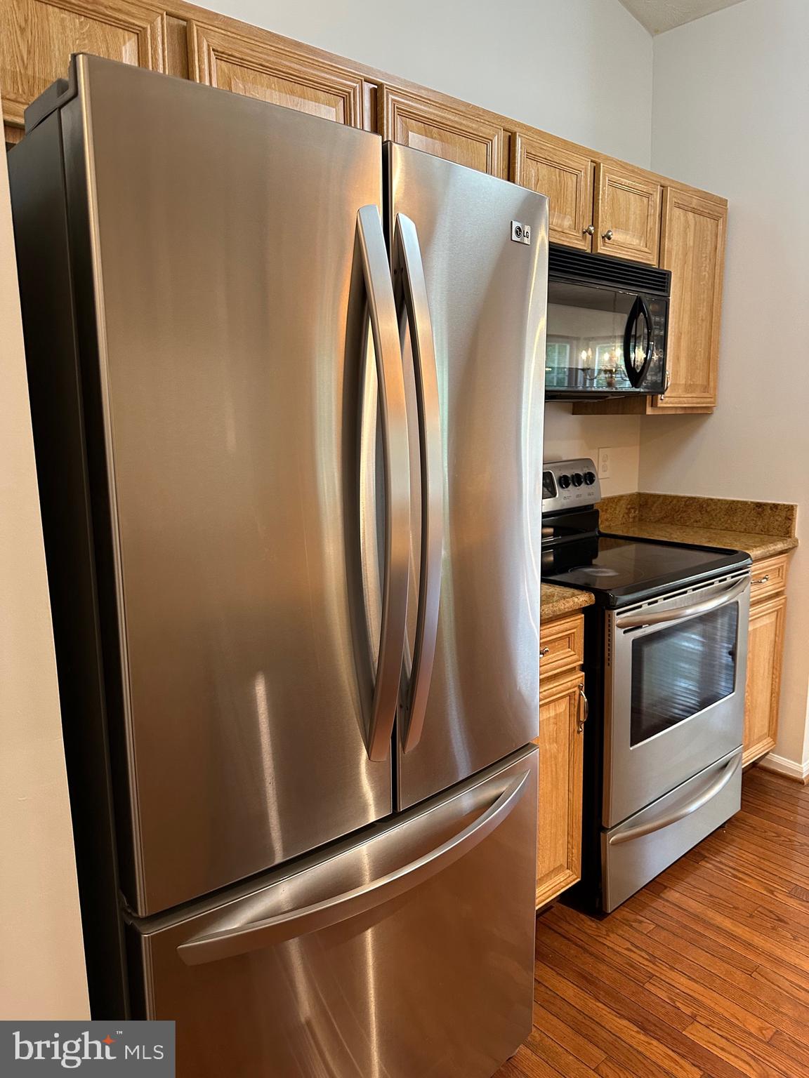 DEEP CREEK COMMONS - Residential Lease