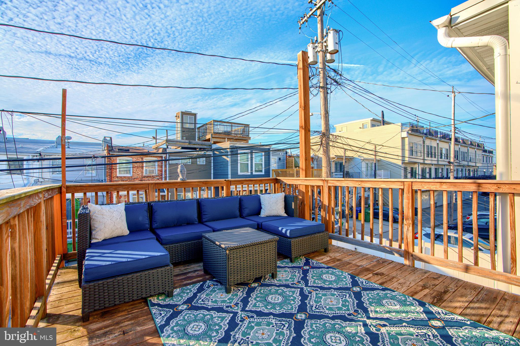 LOCUST POINT - Residential