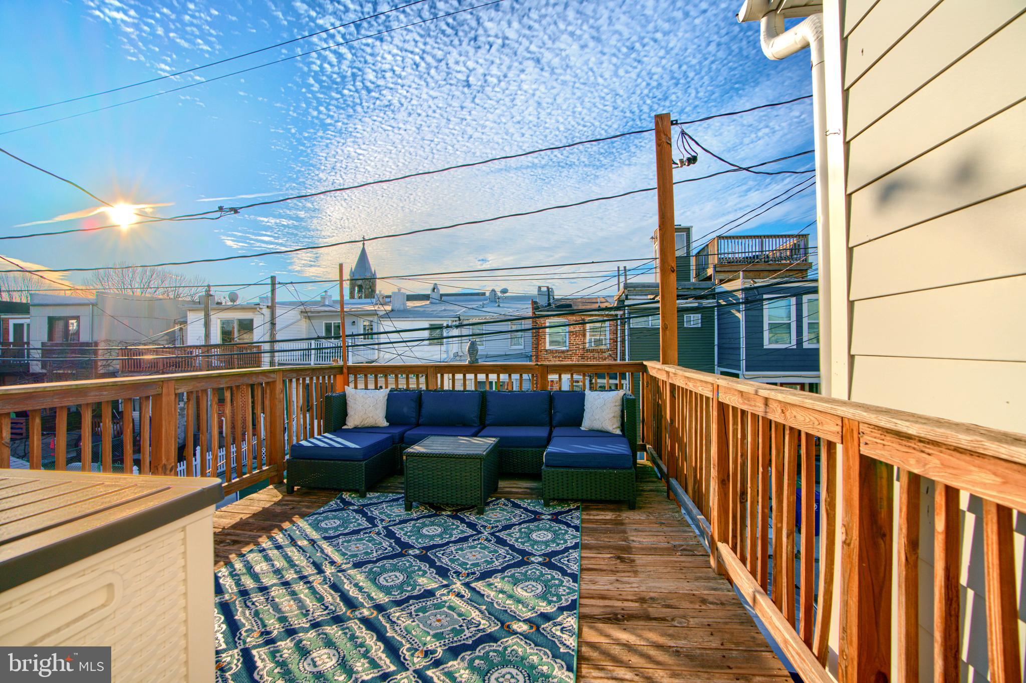 LOCUST POINT - Residential