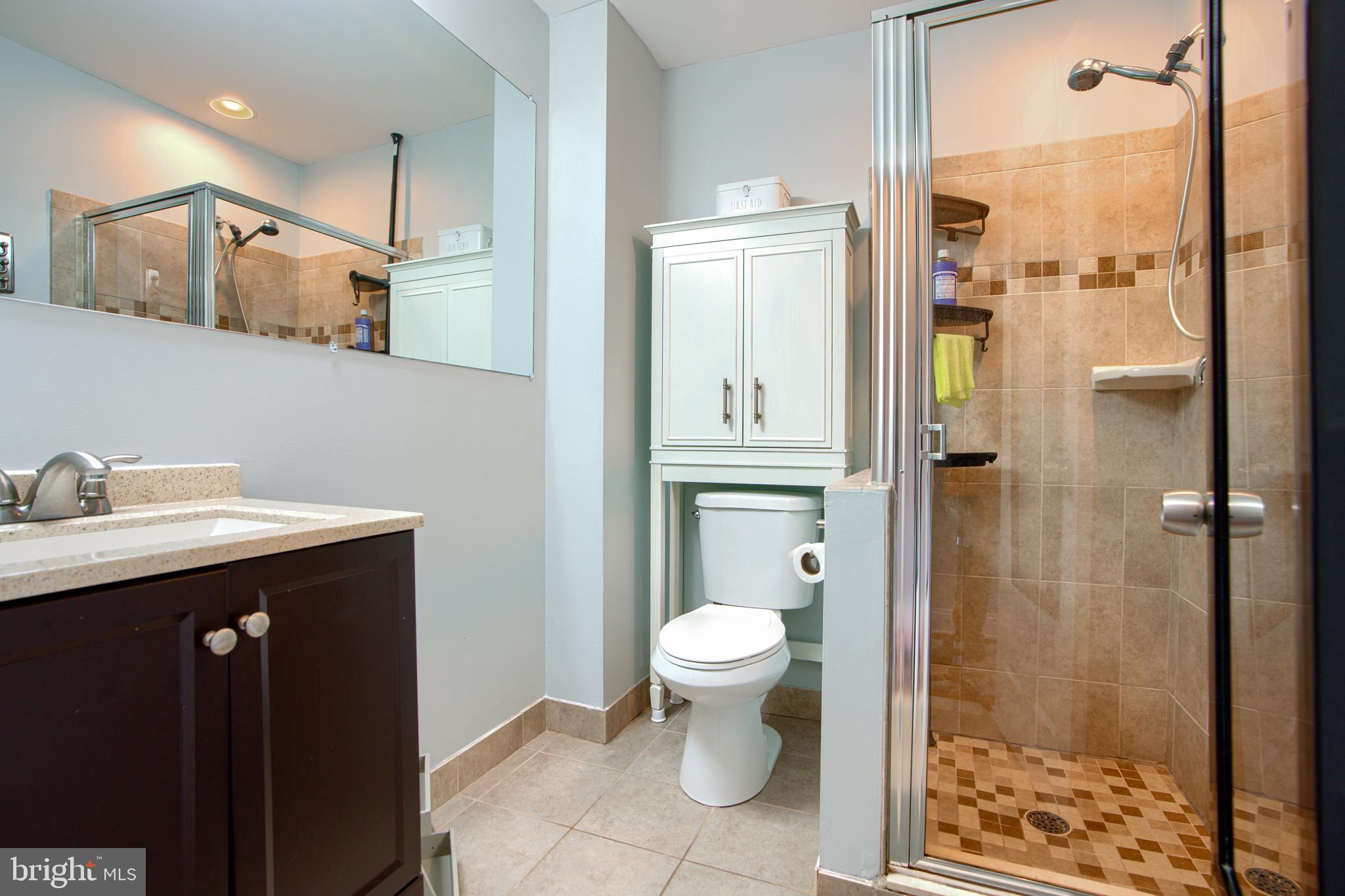 LOCUST POINT - Residential