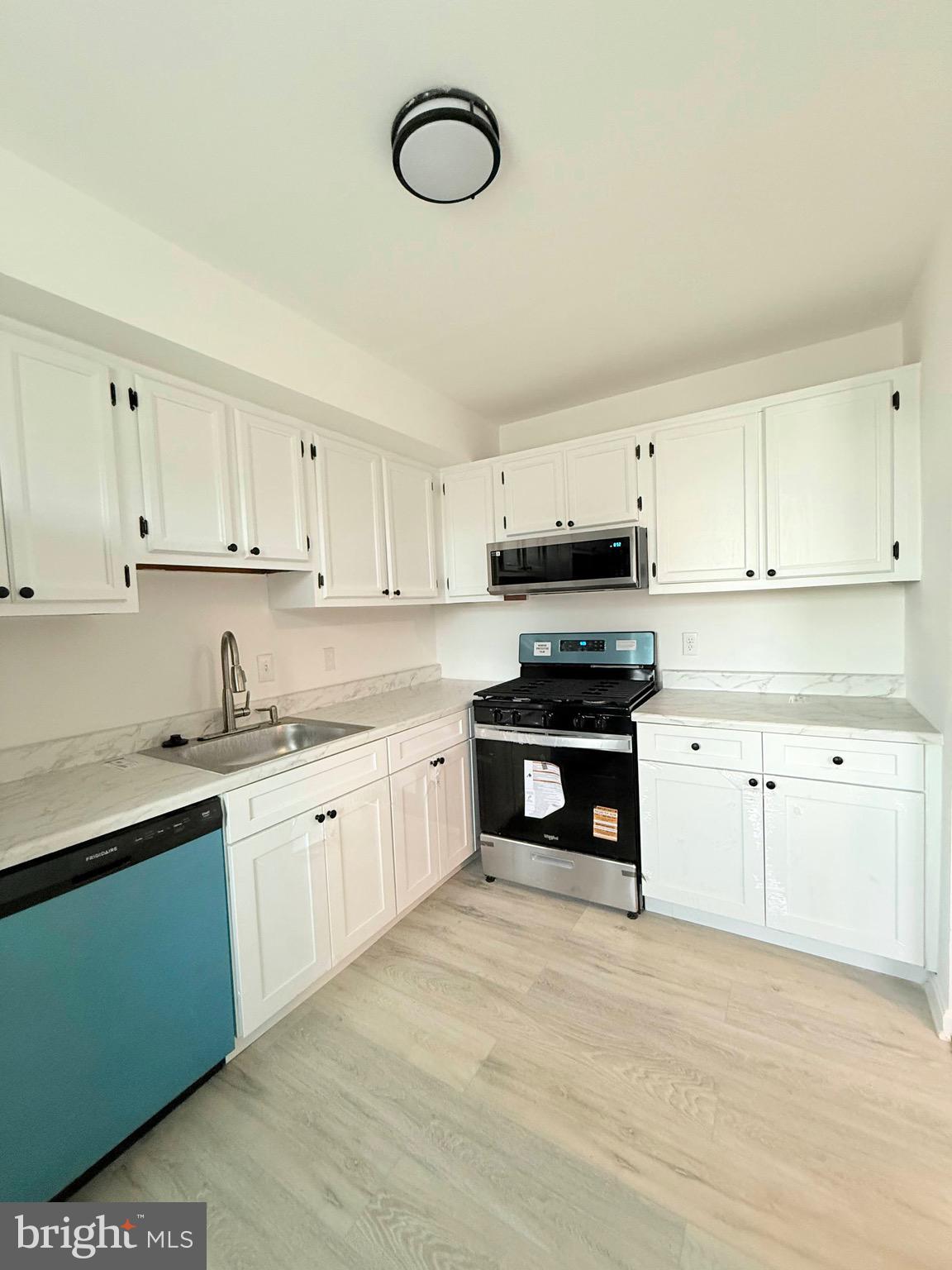 DIAMOND FARMS - Residential