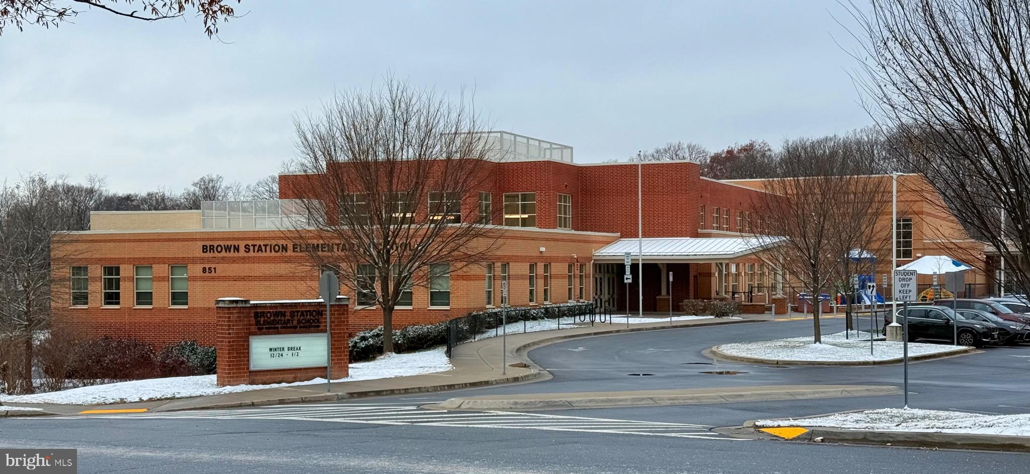 DIAMOND FARMS - Residential