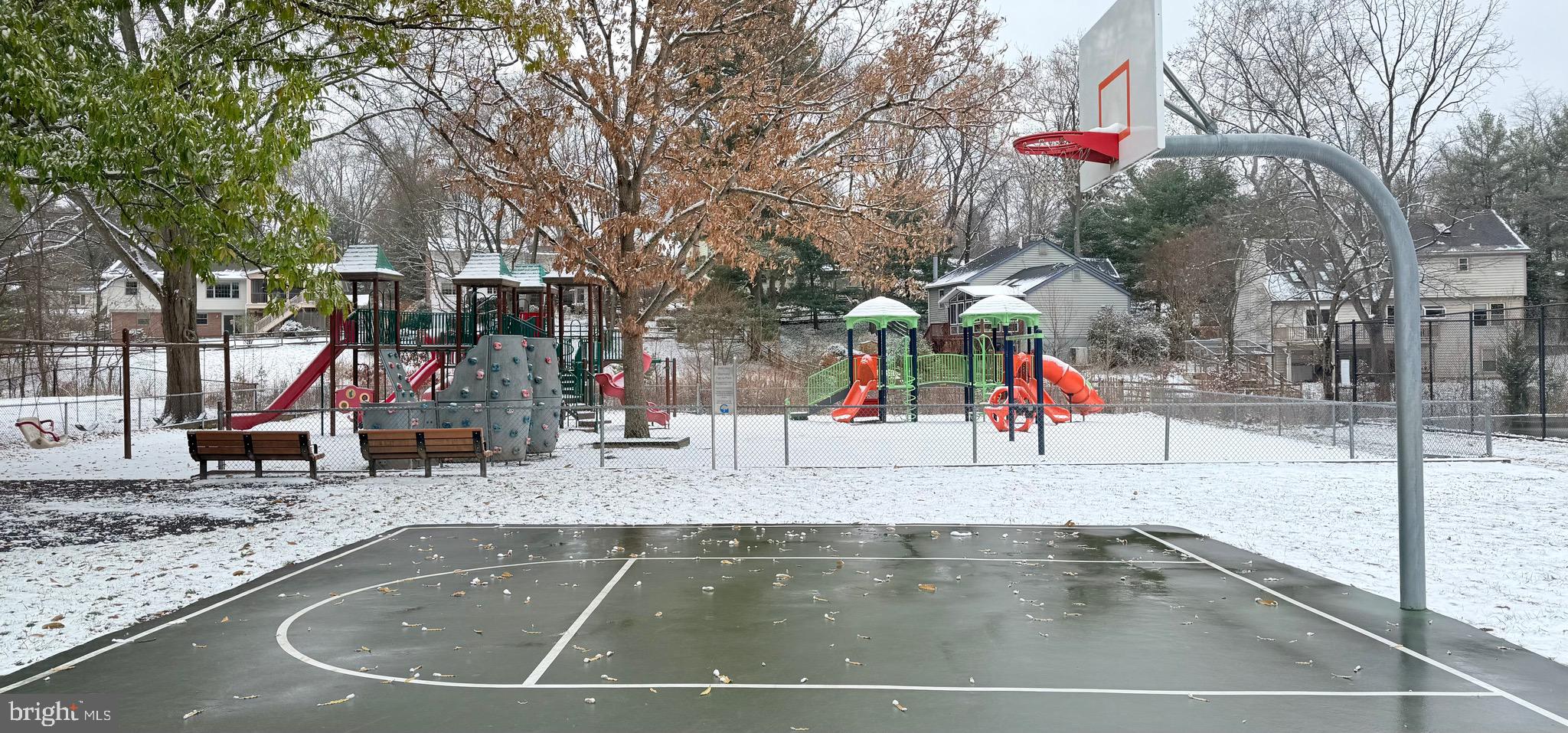 DIAMOND FARMS - Residential