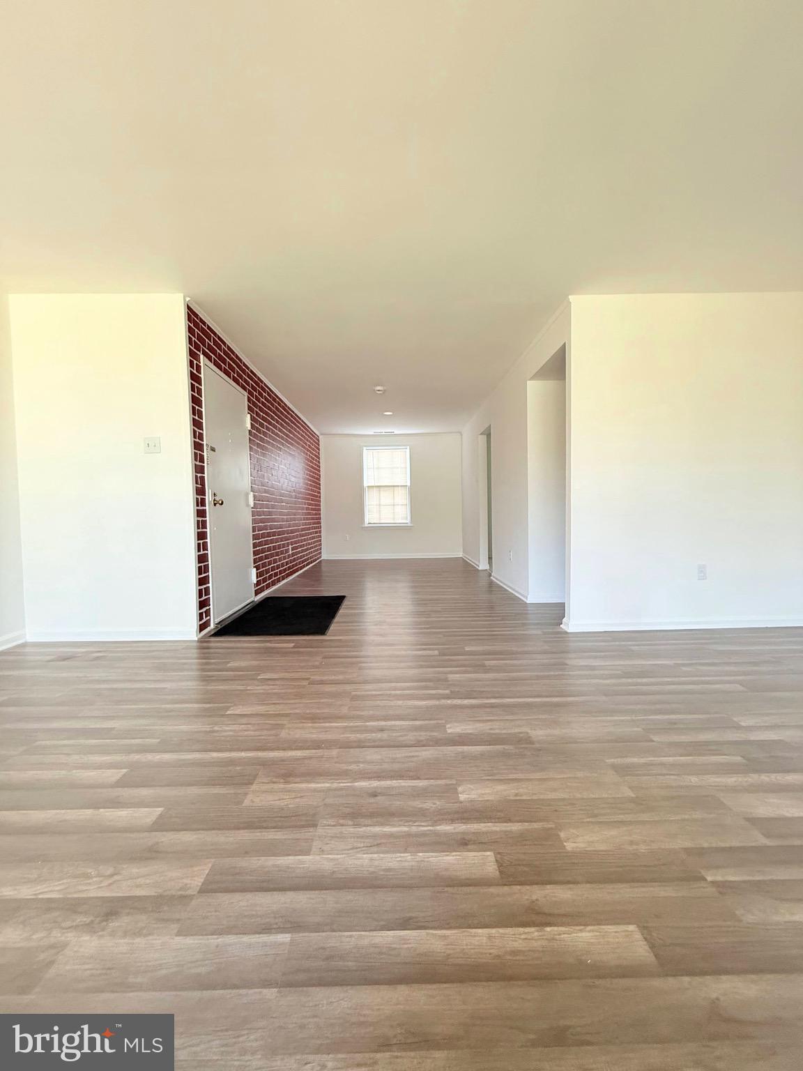 DIAMOND FARMS - Residential