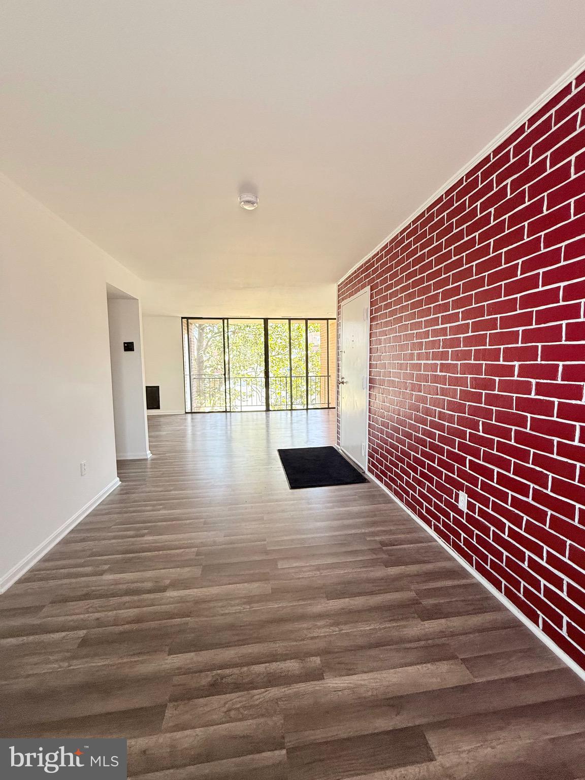 DIAMOND FARMS - Residential