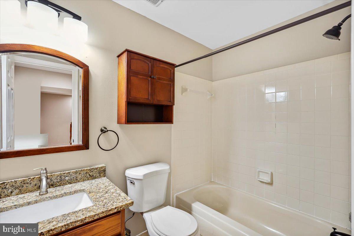 CHARLESTON COLLECTION - Residential