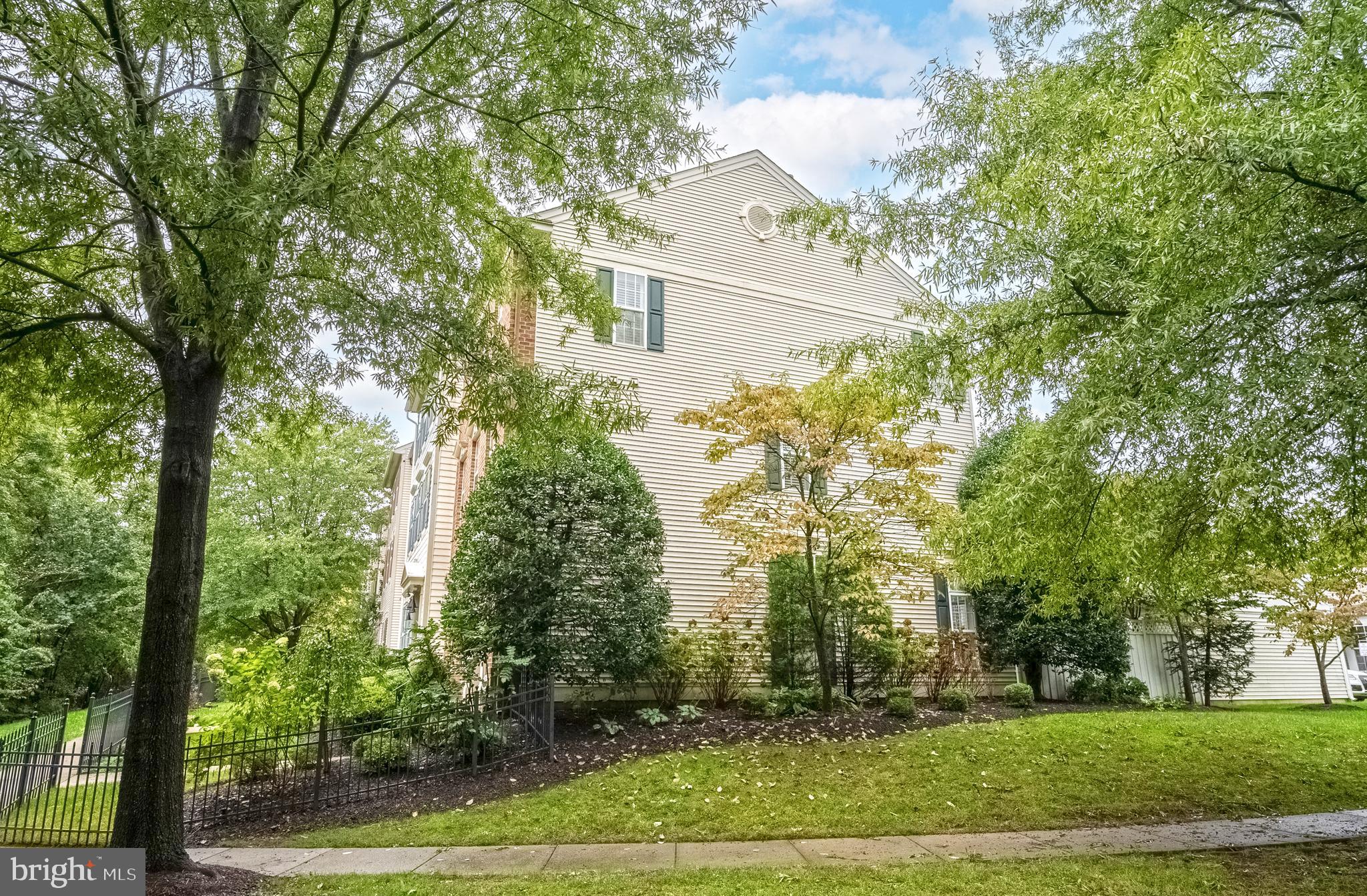 BELMONT RIDGE - Residential