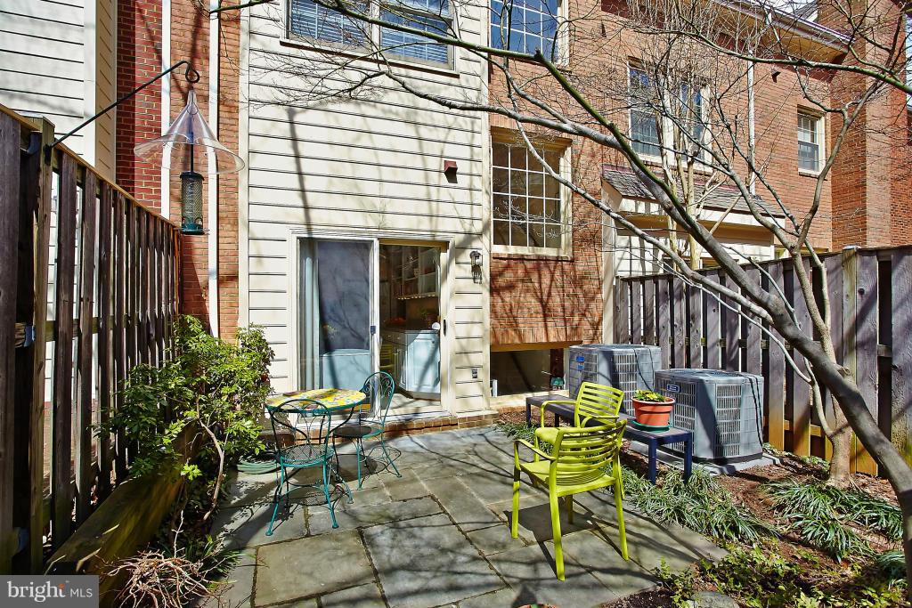 HIGHGATE - Residential