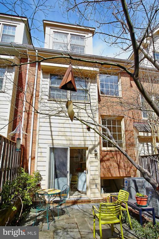 HIGHGATE - Residential