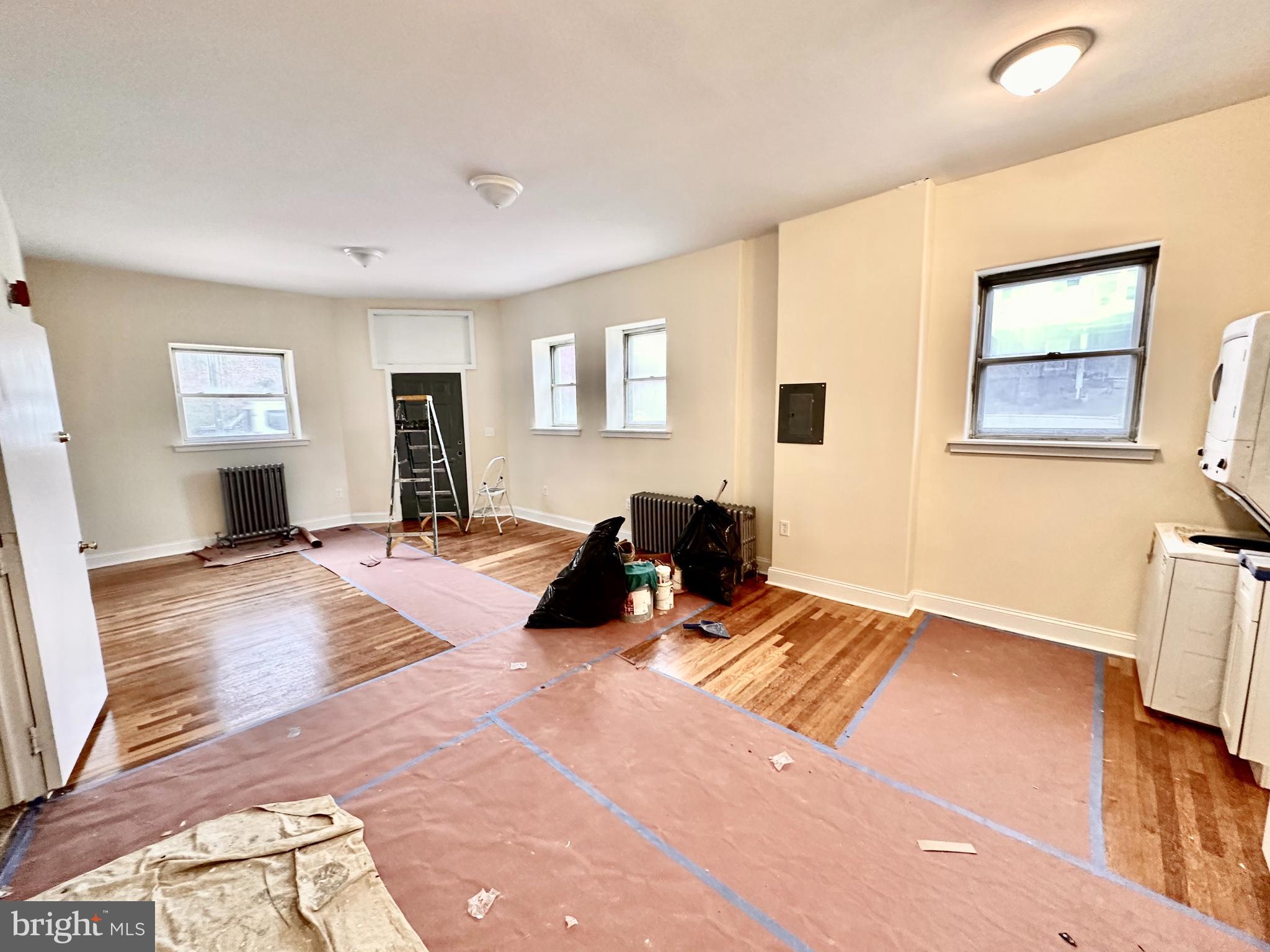 3400 HENRY AVENUE 1F