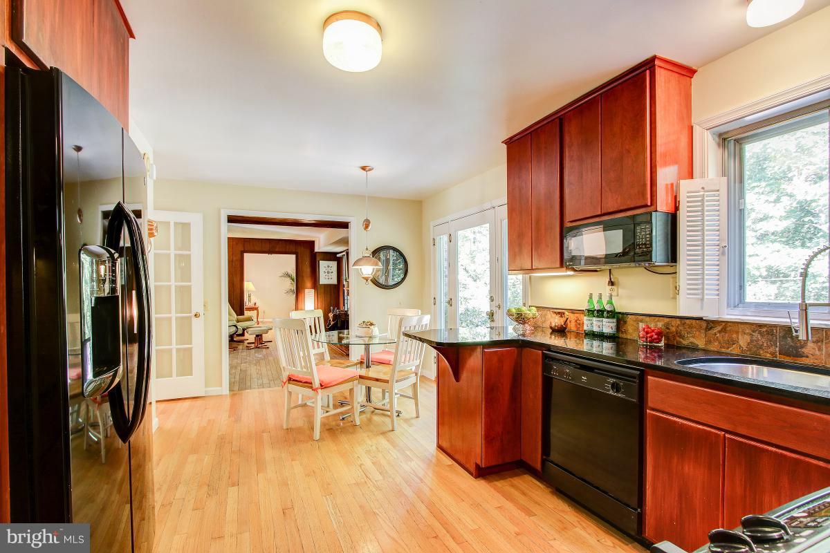 COUNTRYSIDE - Residential