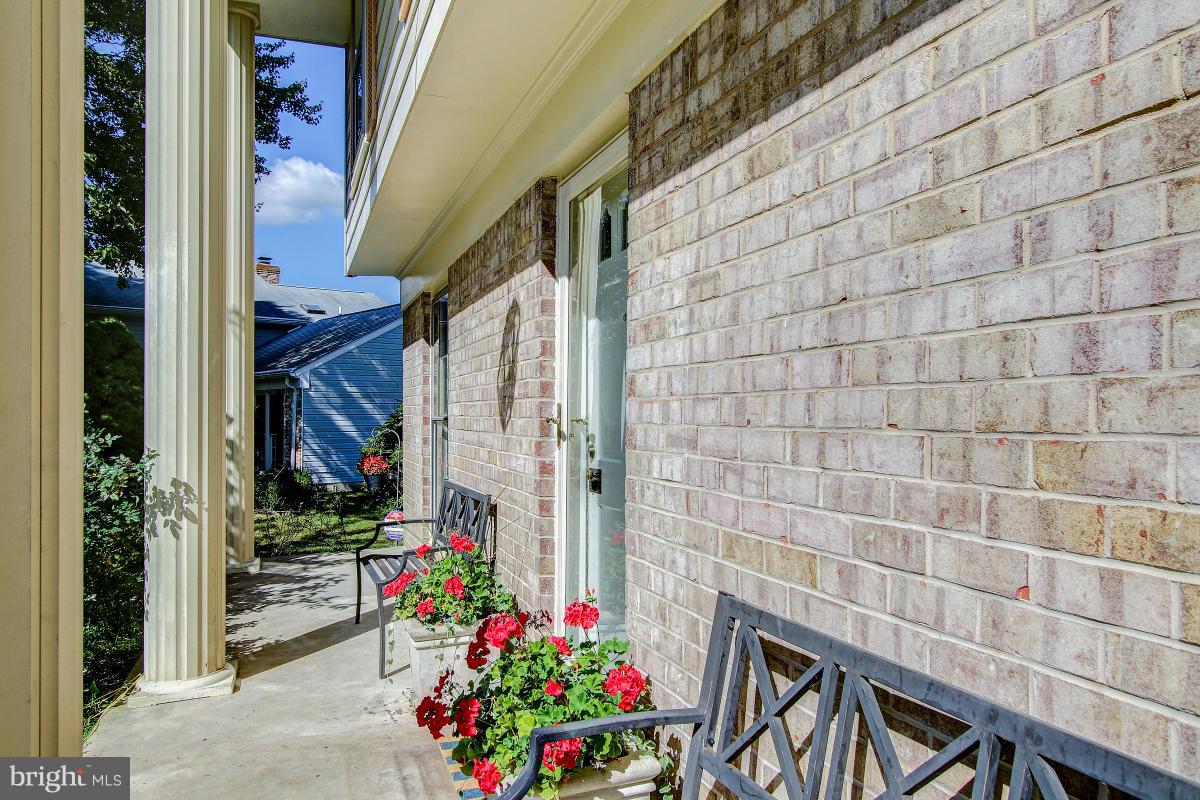 COUNTRYSIDE - Residential