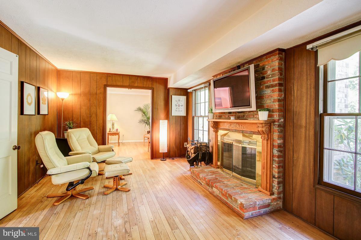 COUNTRYSIDE - Residential