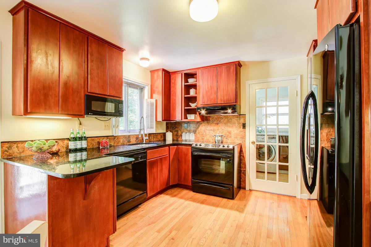 COUNTRYSIDE - Residential