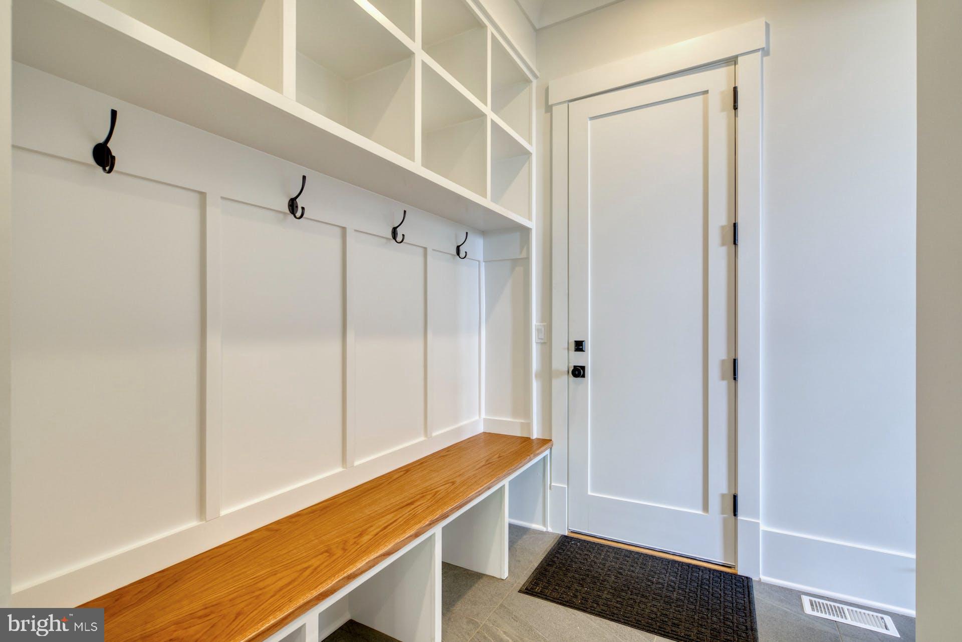 BROYHILLS MCLEAN ESTATES - Residential