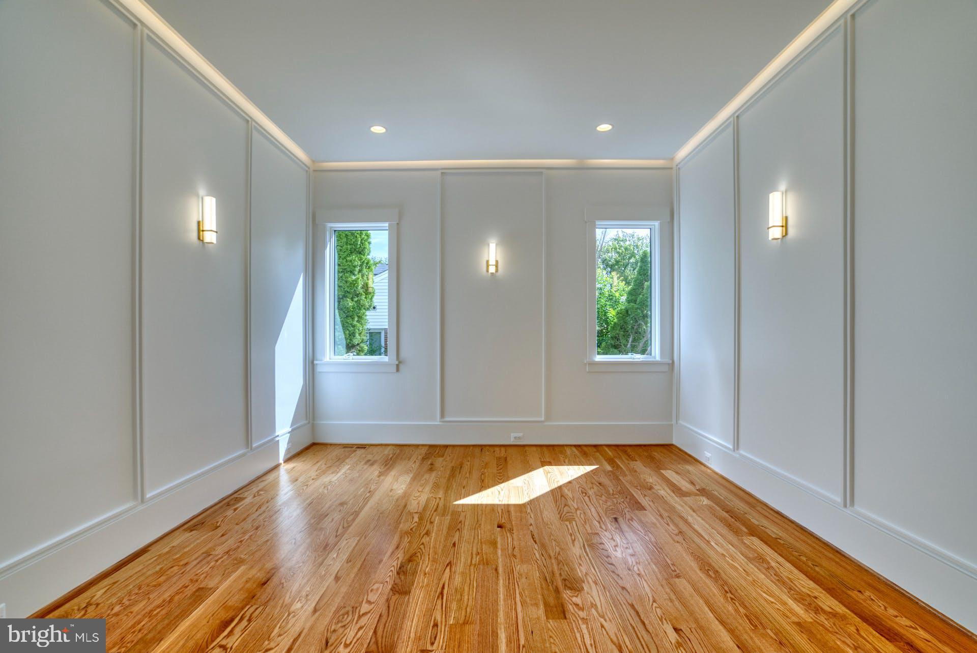 BROYHILLS MCLEAN ESTATES - Residential