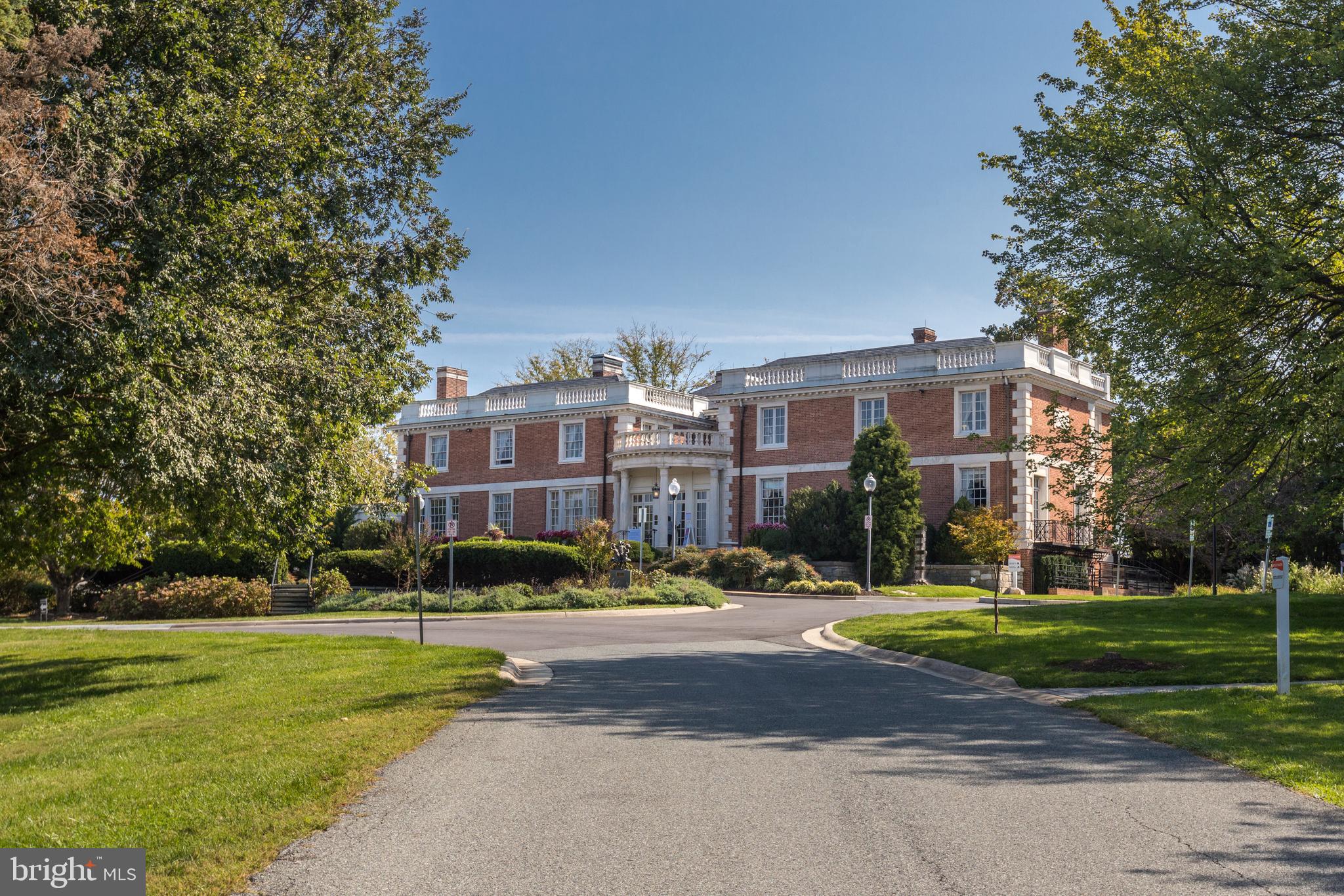 PARKSIDE CONDOMINIUMS - Residential