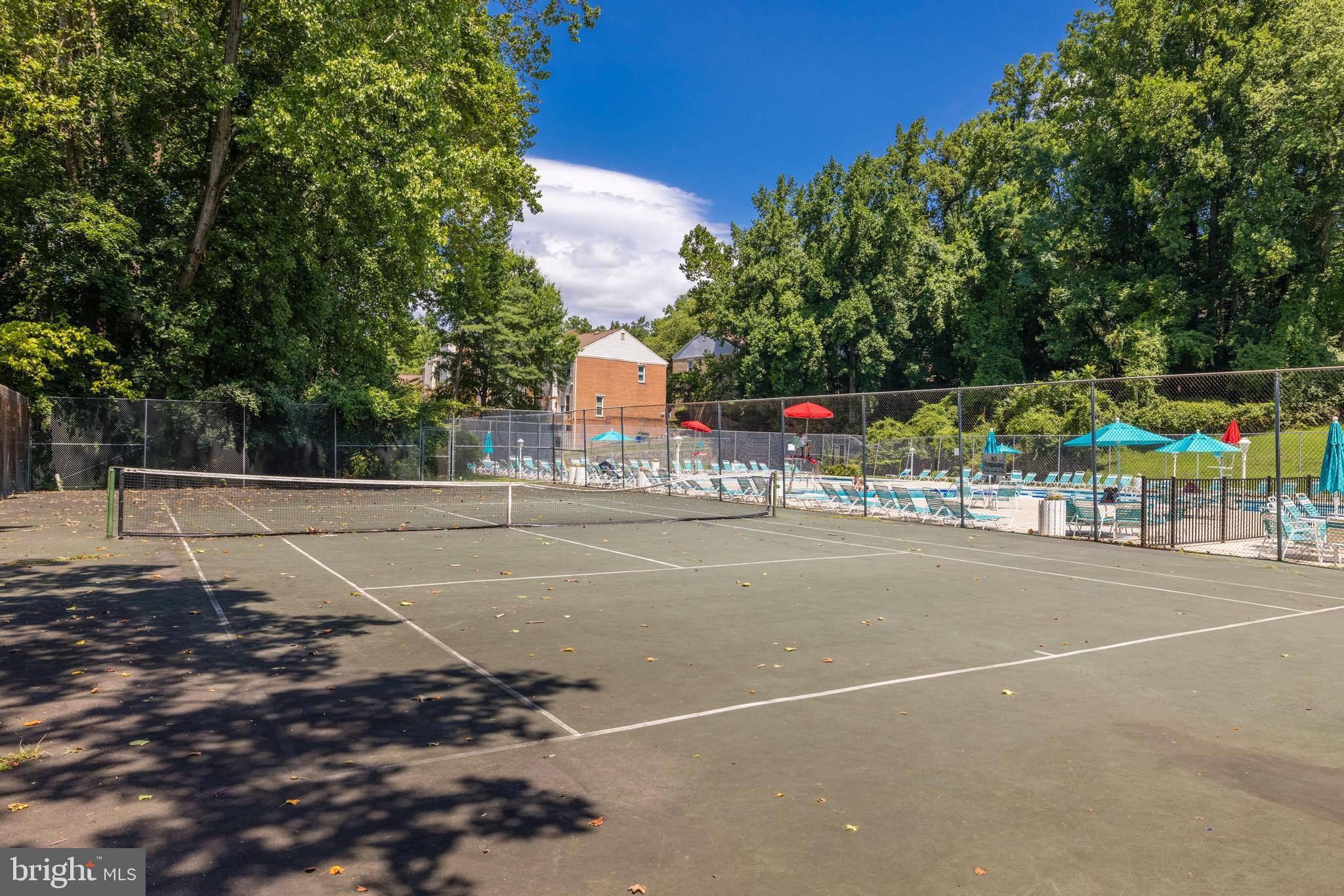 PARKSIDE CONDOMINIUMS - Residential