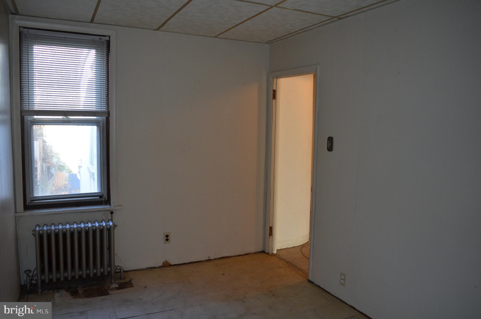 EAST FALLS - Residential