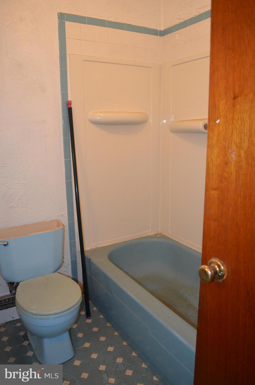 EAST FALLS - Residential