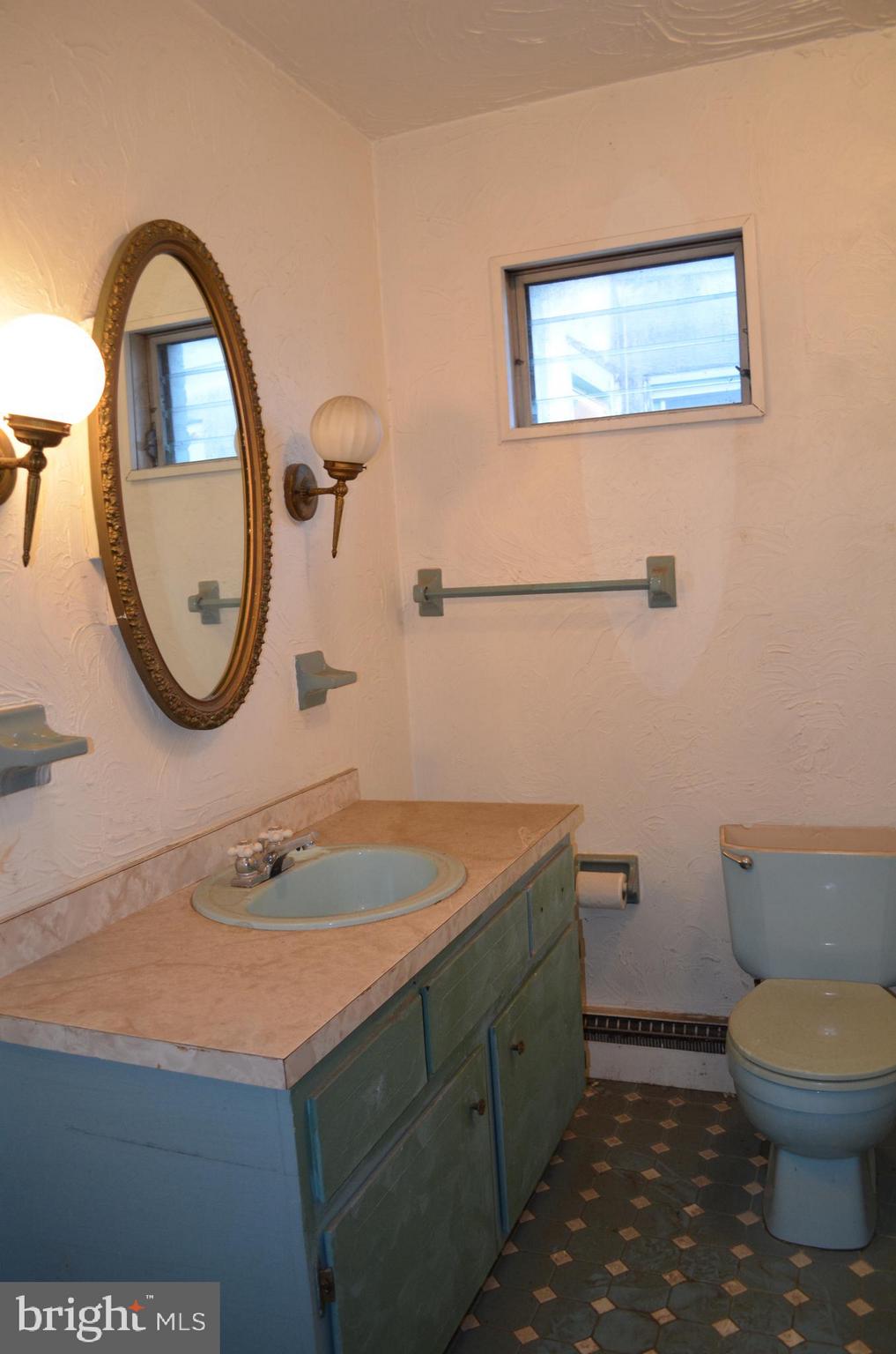 EAST FALLS - Residential