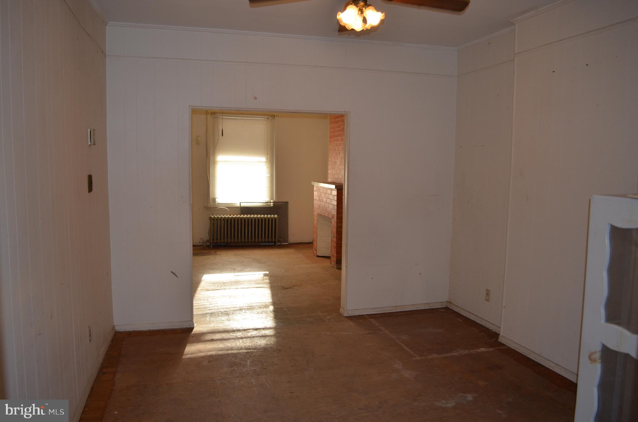 EAST FALLS - Residential