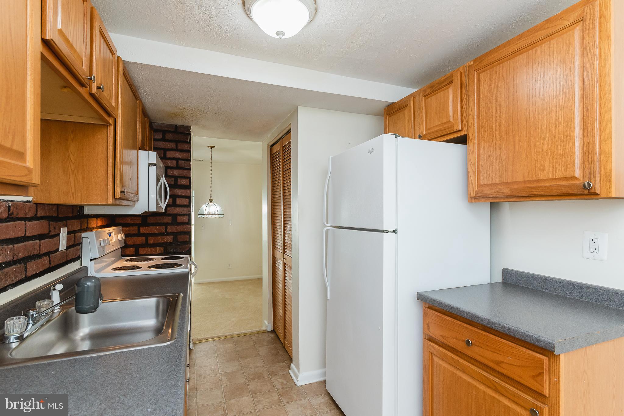 RIVERSIDE - Residential