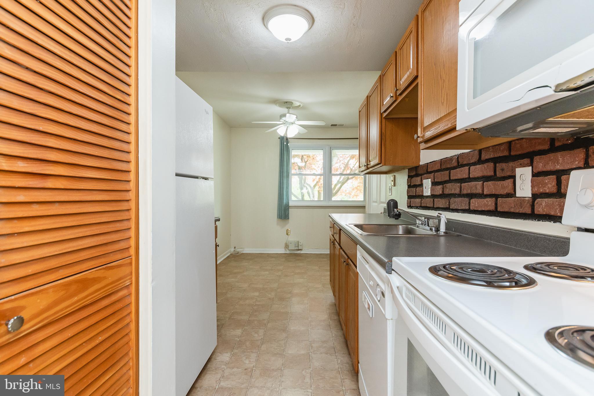 RIVERSIDE - Residential