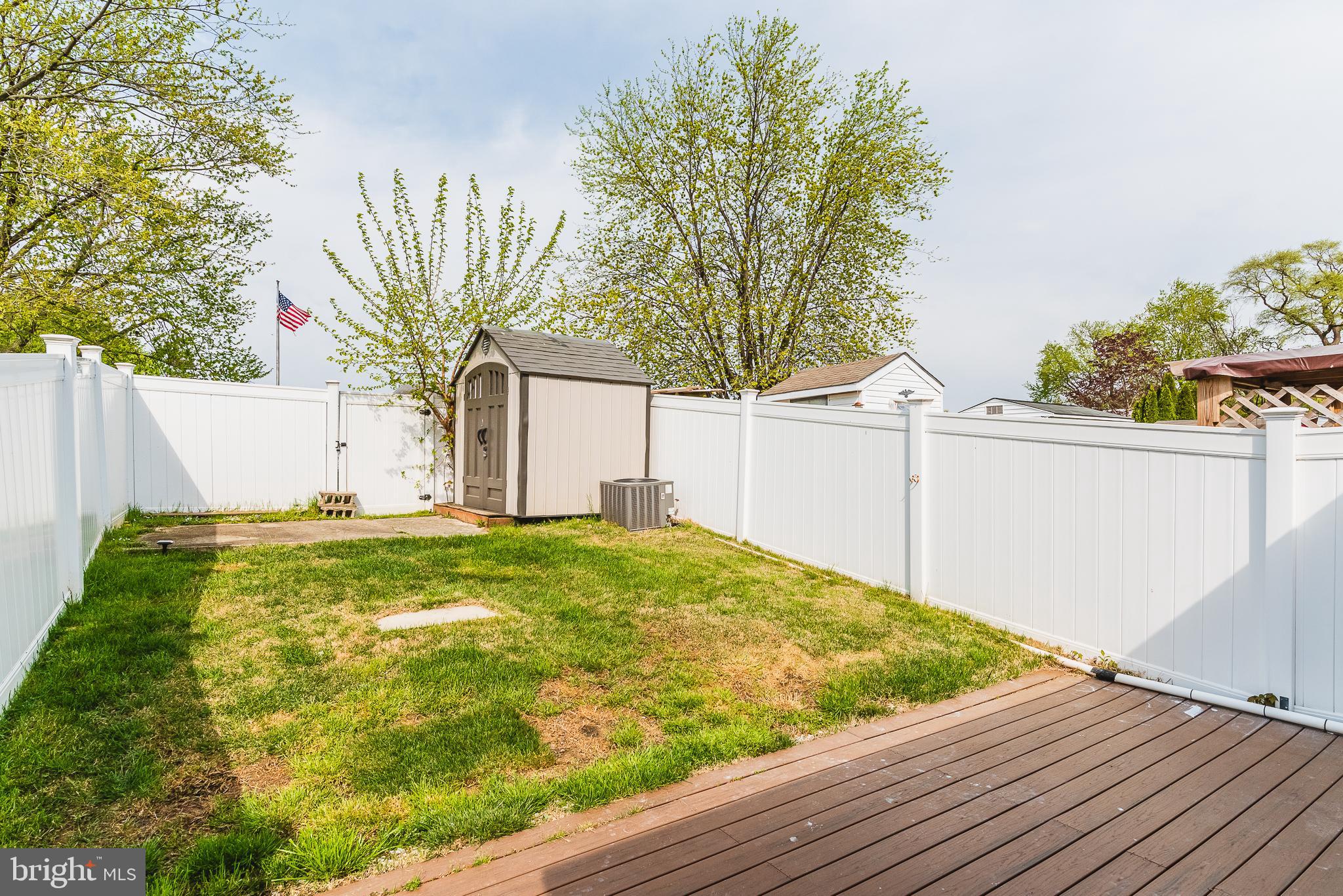 RIVERSIDE - Residential