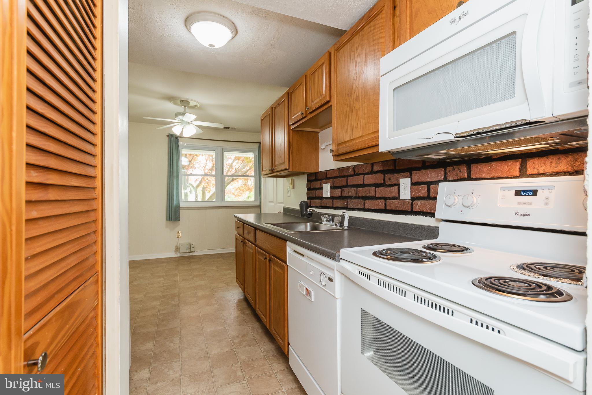 RIVERSIDE - Residential