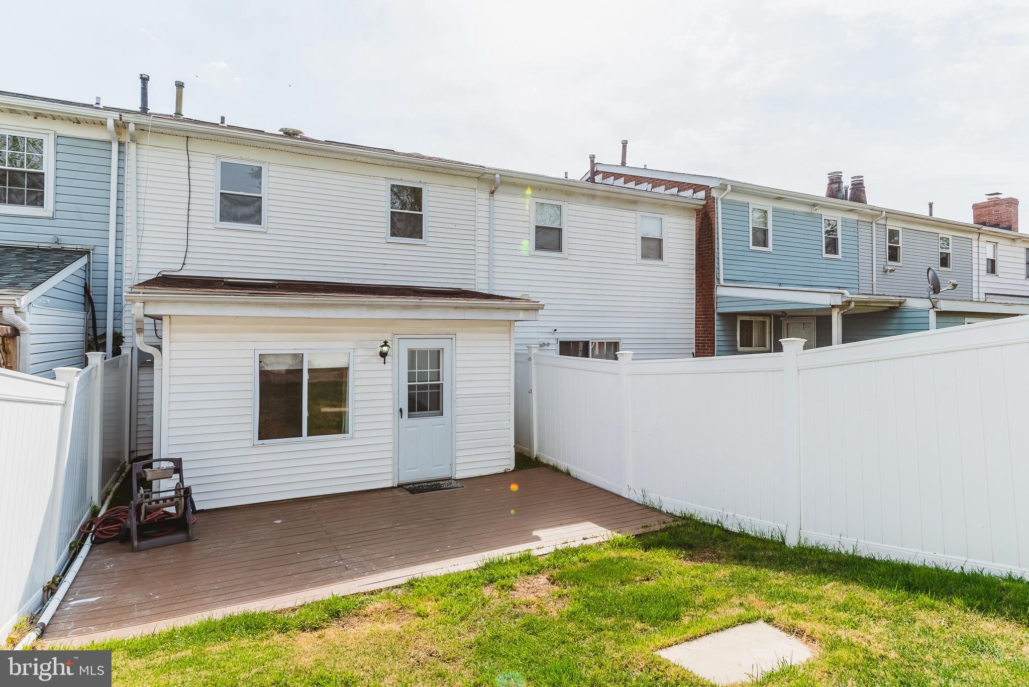 RIVERSIDE - Residential