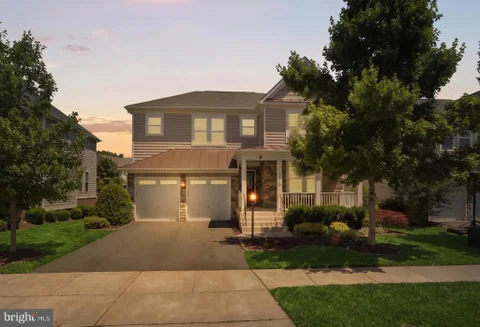 42522 Stratford Landing Drive, Brambleton, VA MLS: VALO2129488
