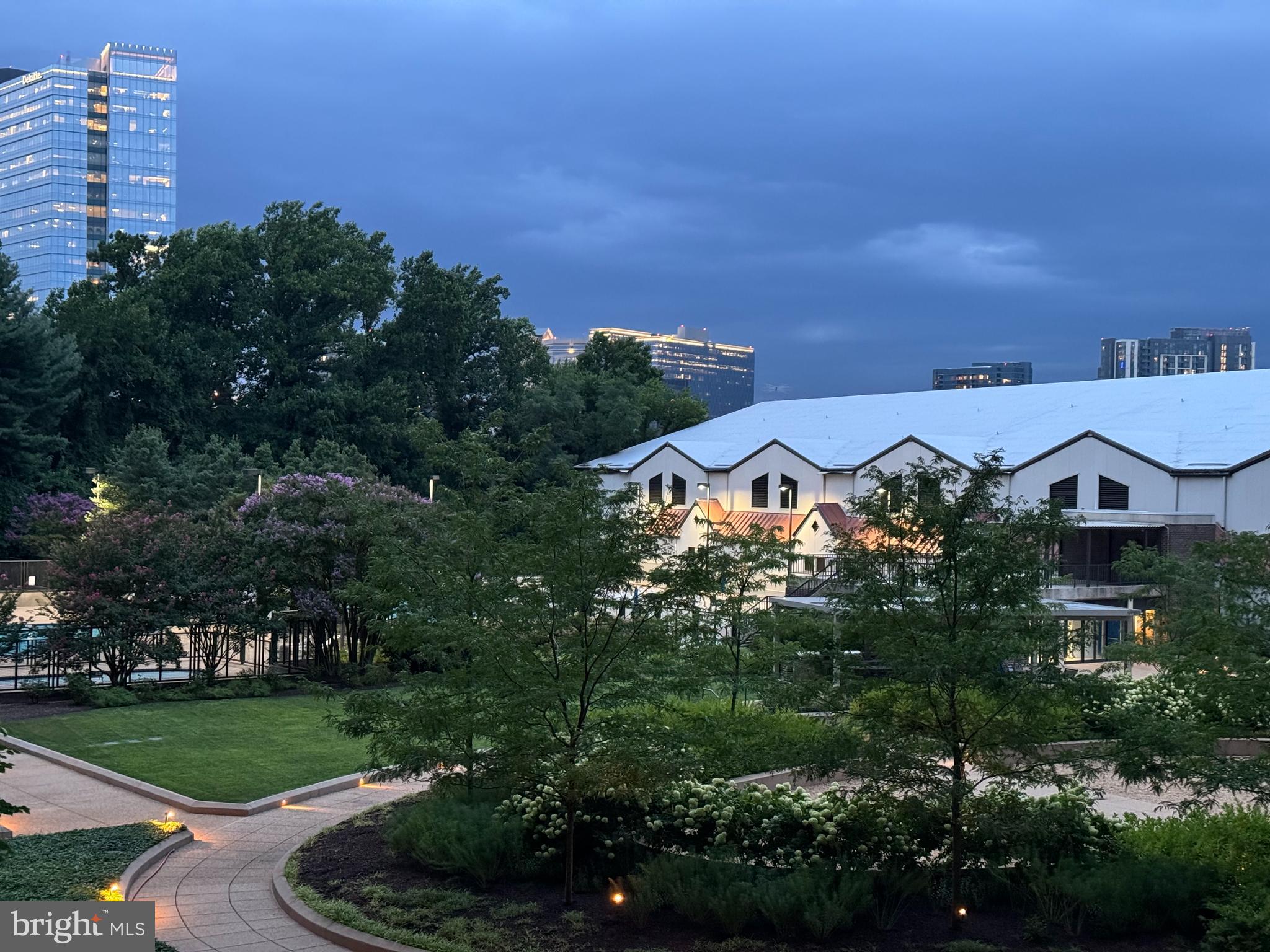 REGENCY AT MCLEAN - Residential