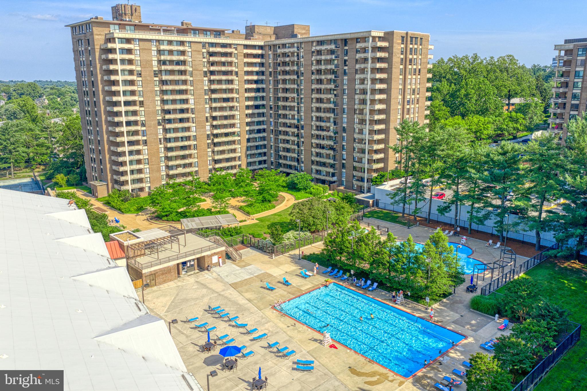 REGENCY AT MCLEAN - Residential