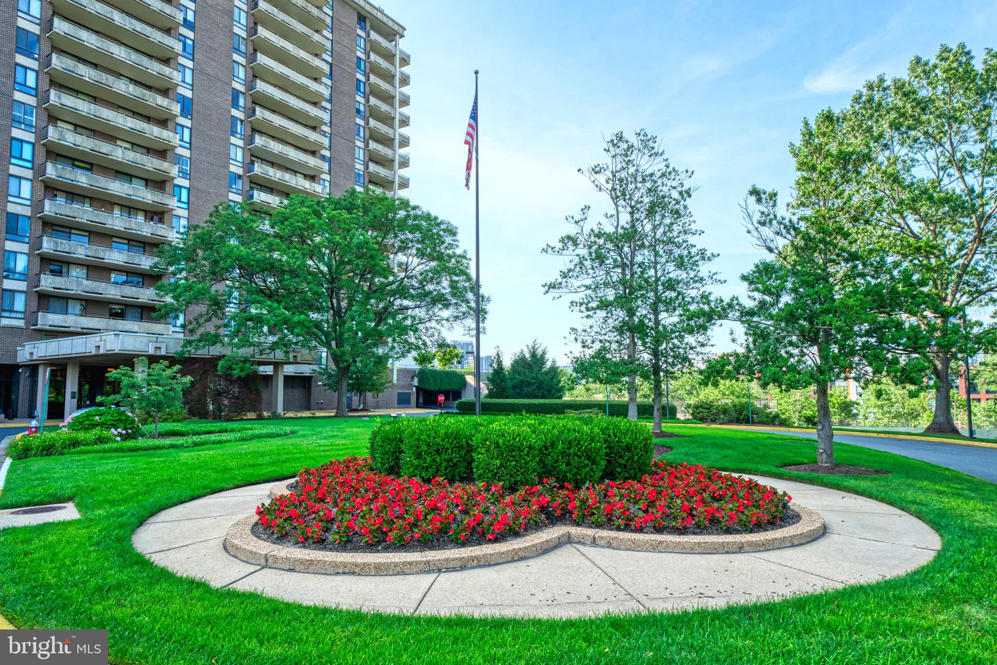REGENCY AT MCLEAN - Residential