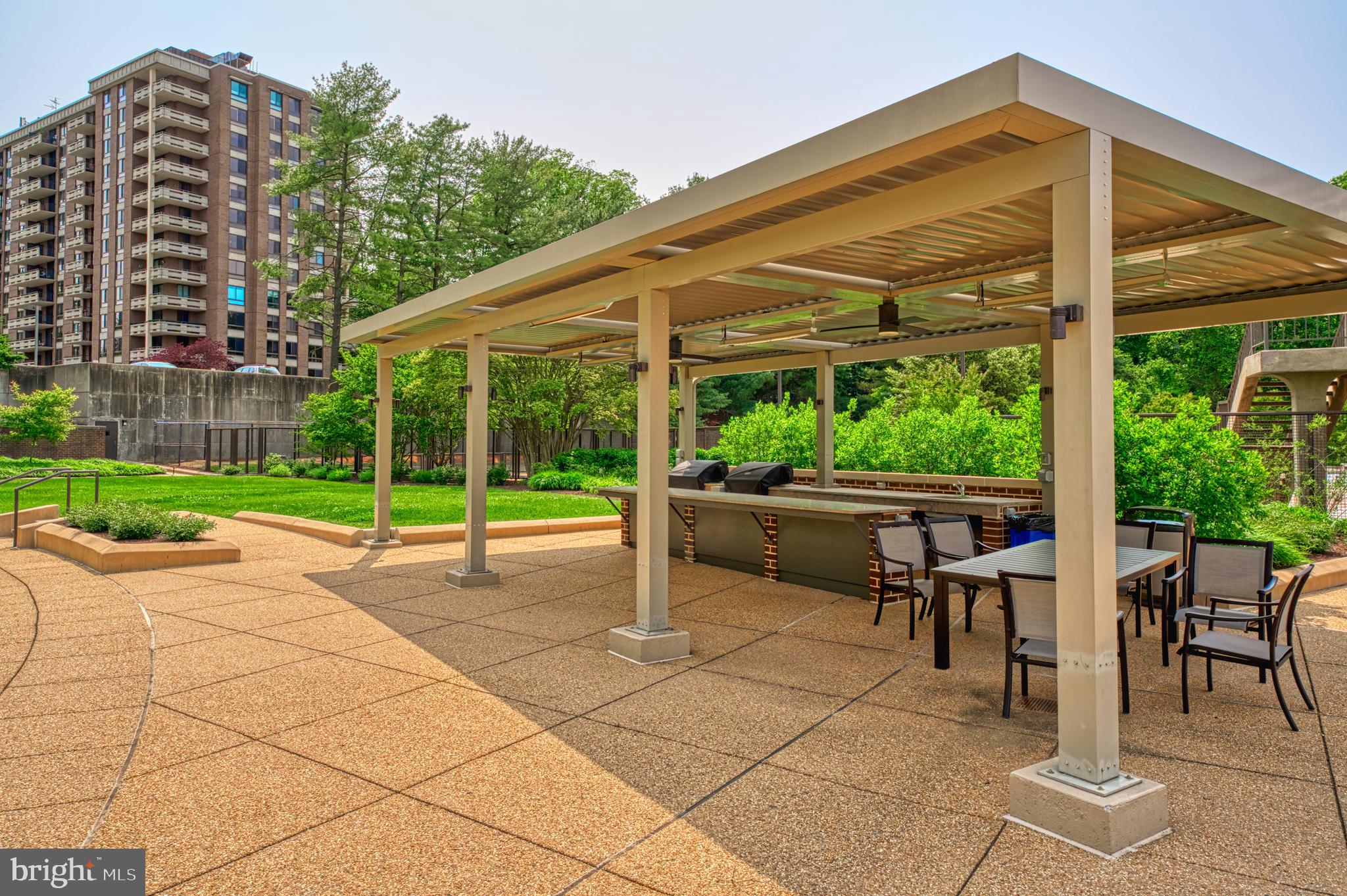 REGENCY AT MCLEAN - Residential