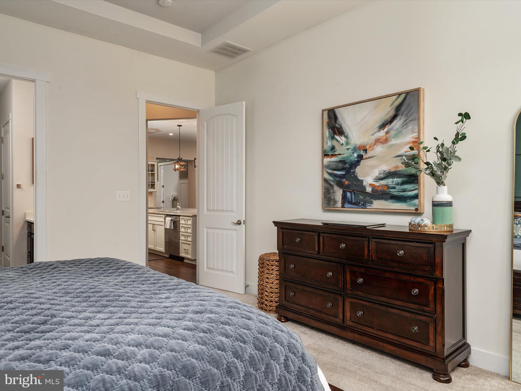 FOUR SEASONS AT KENT ISLAND - Residential