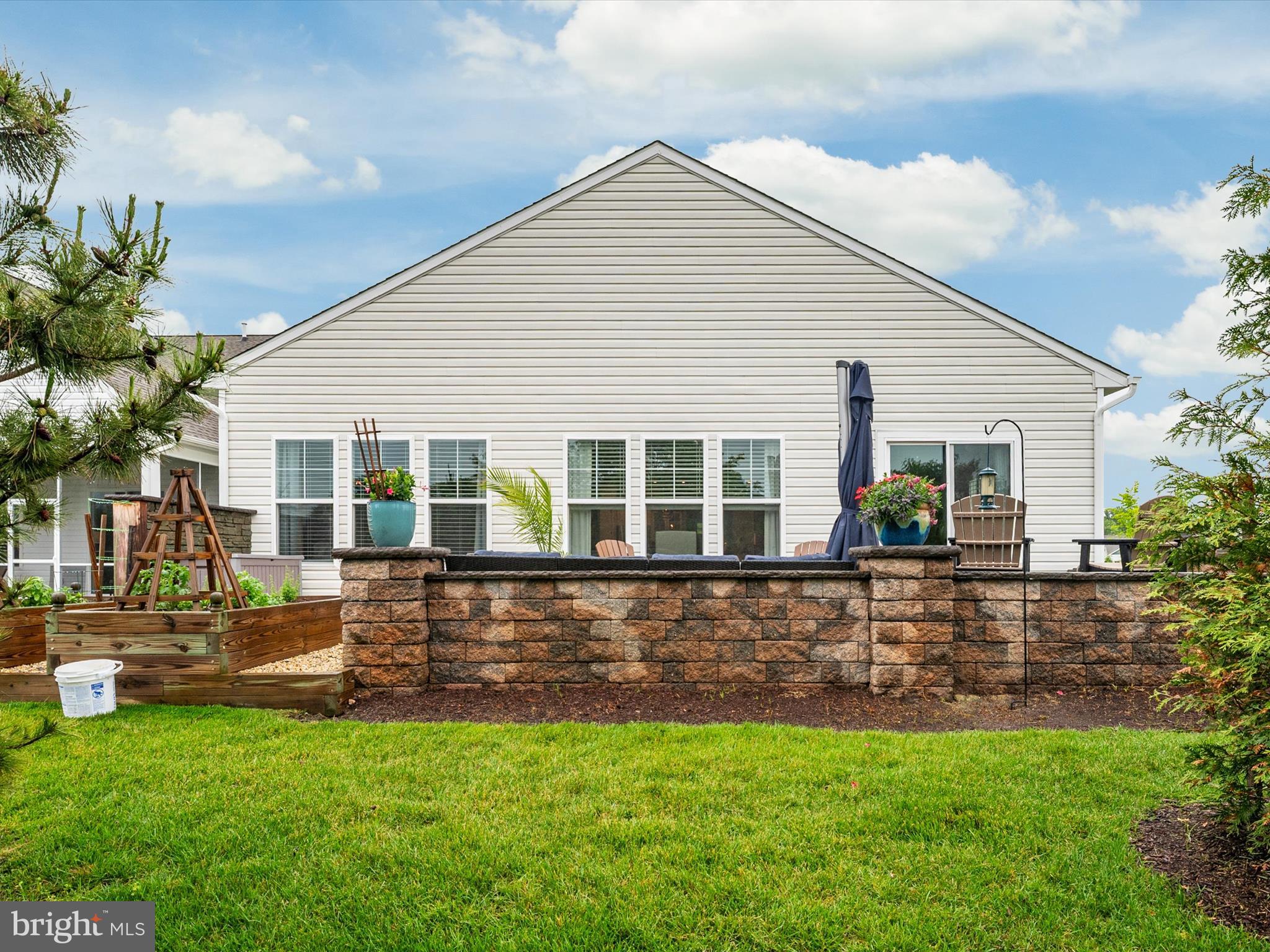 FOUR SEASONS AT KENT ISLAND - Residential